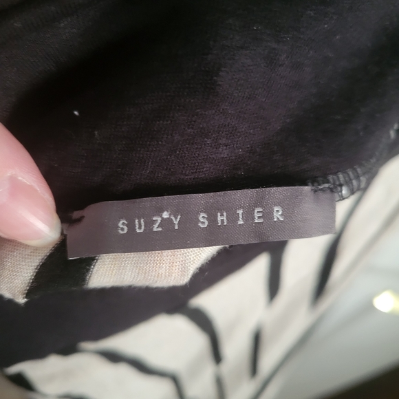 Asymmetrical Skirt - Picture 8 of 8